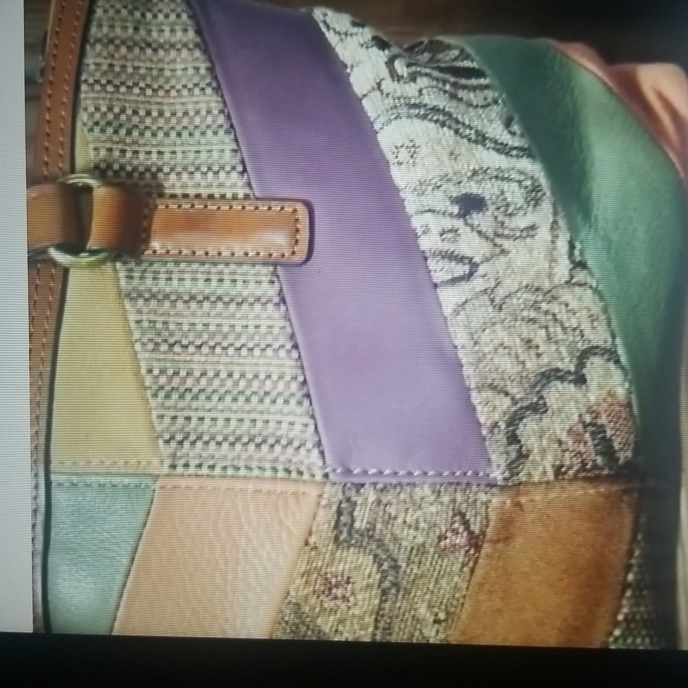 FOSSIL PATCHWORK LEATHER PURSE - Picture 3 of 17